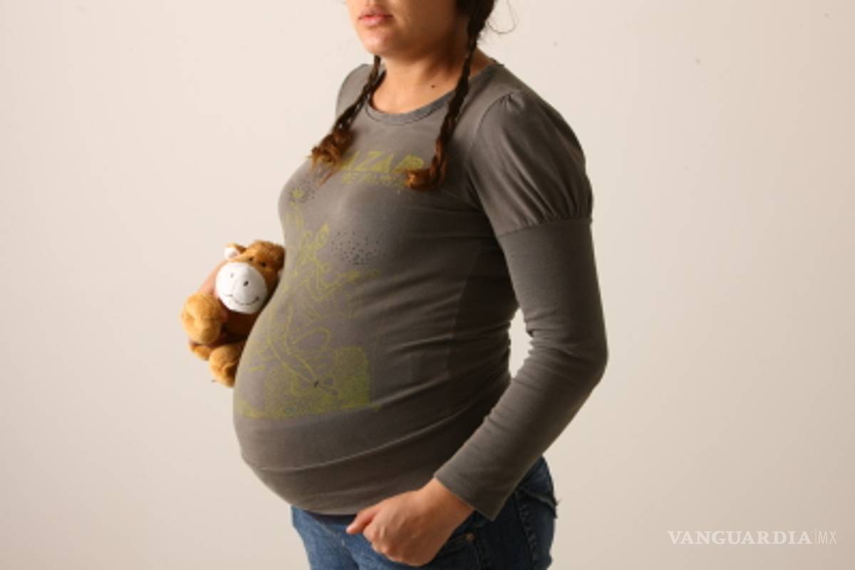 Atienden embarazos de menores de edad en Monclova