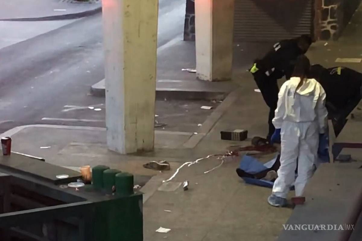 Asesinan a indigente en Jalisco mientras buscaba en la basura