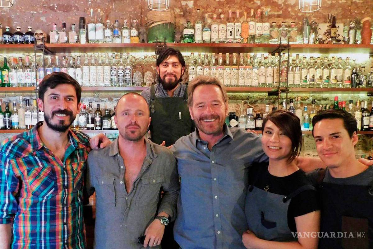 Bryan Cranston y Aaron Paul se pasean por Oaxaca