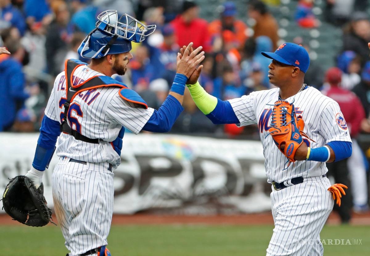 $!El 'Titán' debuta en plan grande