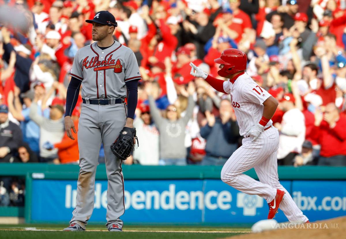 $!Bryce Harper no tiene el mejor debut con los Filis en la victoria ante los Bravos