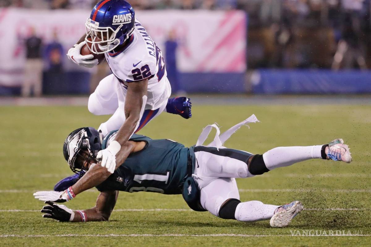 $!¿Nick Foles? ¿Quién? Carson Wentz le da la victoria a los Eagles y le pasan encima a los Giants