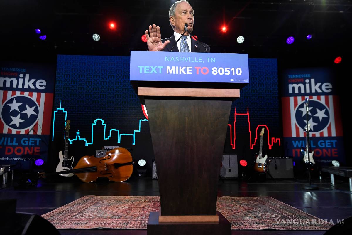 Promete Bloomberg a mujeres defender el aborto legal