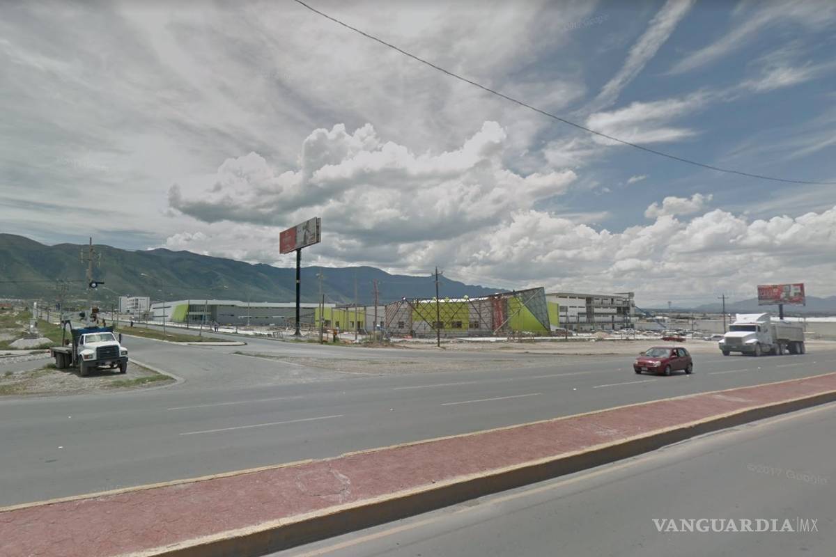 Falso maestro 'aplica examen' a estudiantes en Saltillo y les roba sus celulares