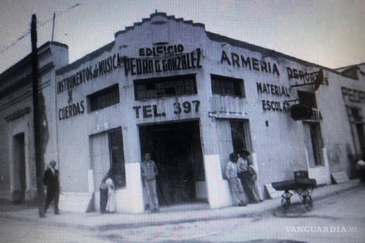 Reconocen la trayectoria del comerciante Pedro G. González
