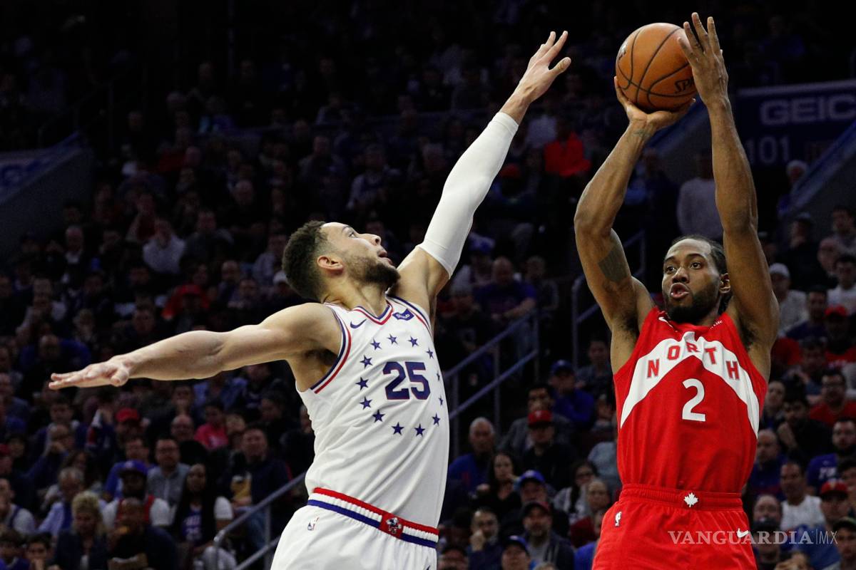 Leonard finaliza la obra y tiene a los Raptors en la pelea por las Finales ante los Sixers