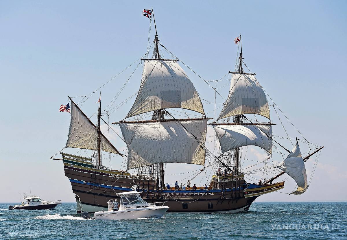 $!Tras una restauración de tres años réplica del Mayflower regresa al puerto de Plymouth