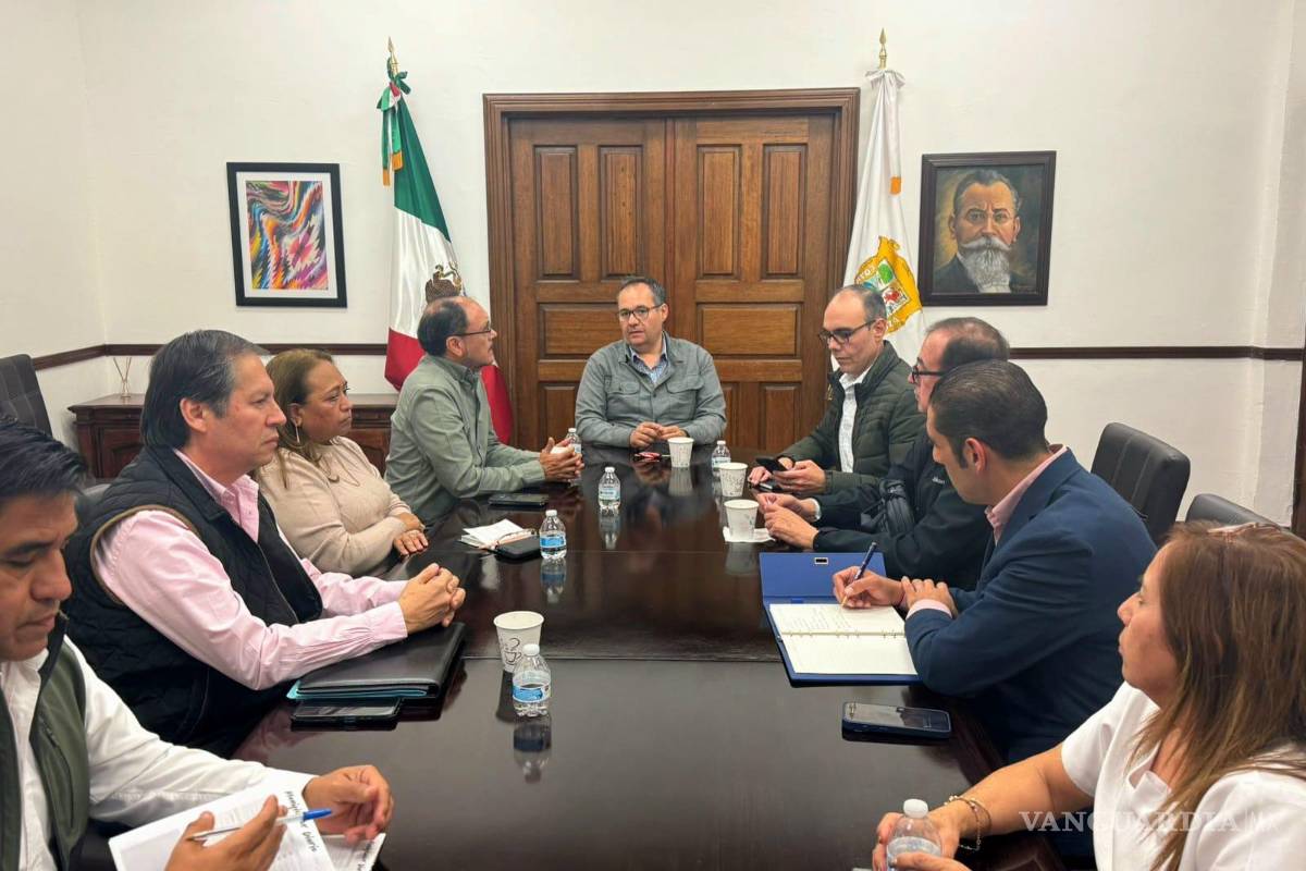 Gobierno de Coahuila definirá respuesta a maestros jubilados este lunes tras reunión clave de seguimiento