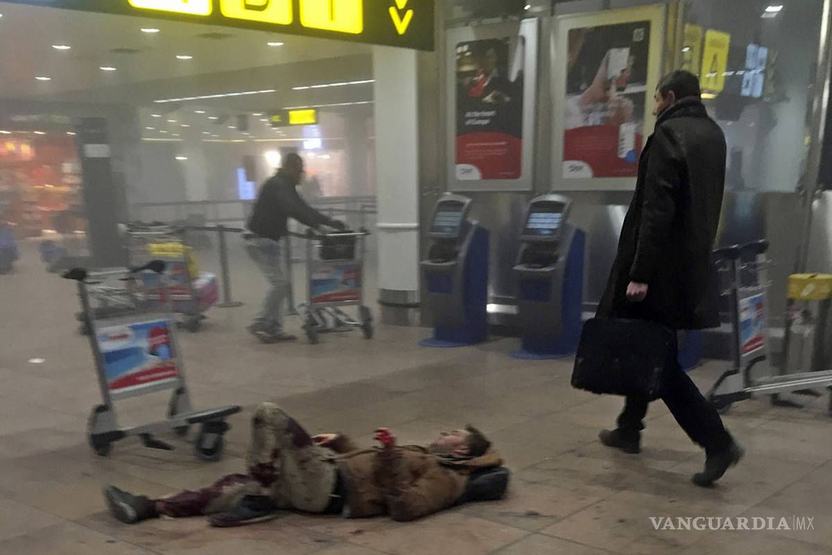 Sube a 34 el número de muertos tras atentados de Bruselas