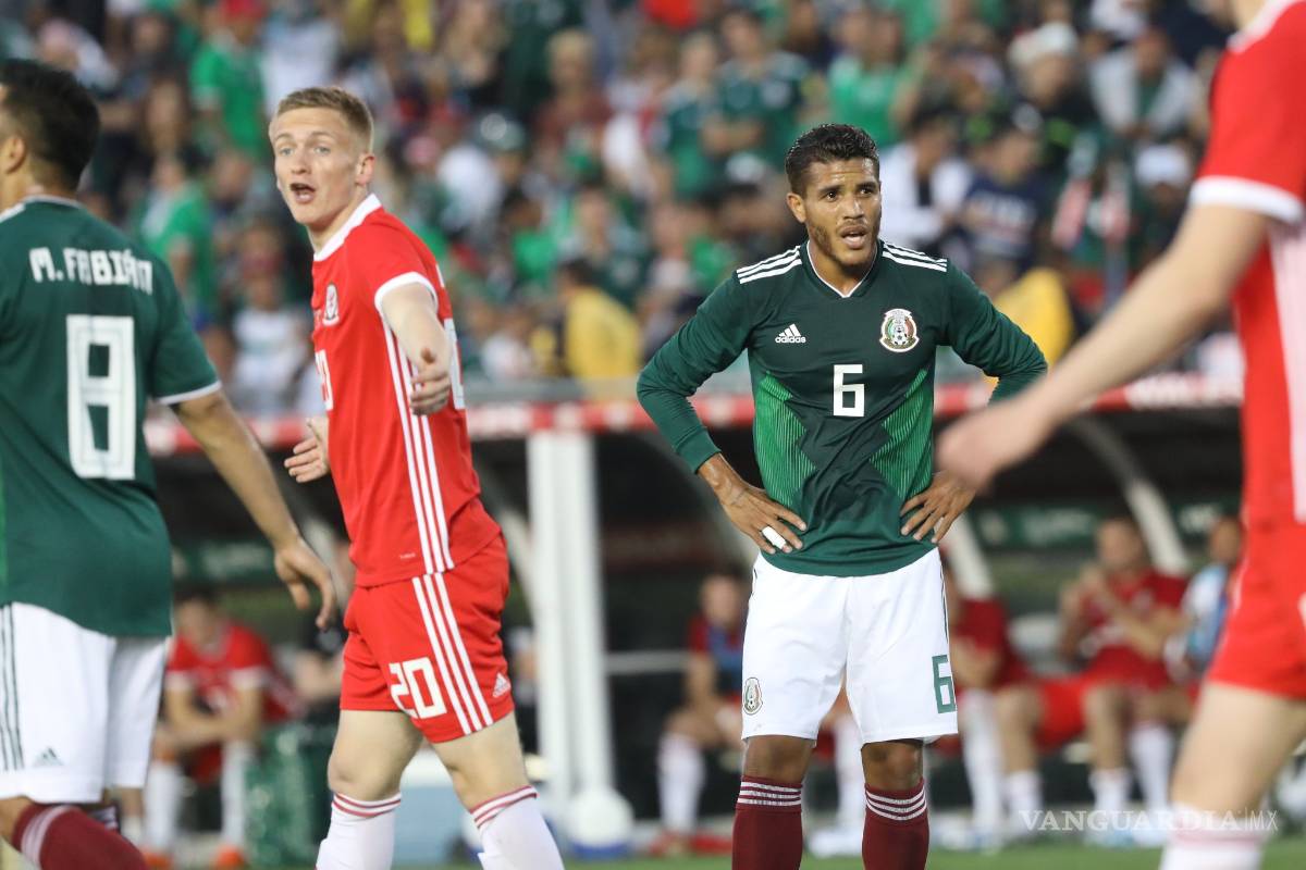 'Abuuuuuurrido' empate del Tri ante Gales, terminaron en cero