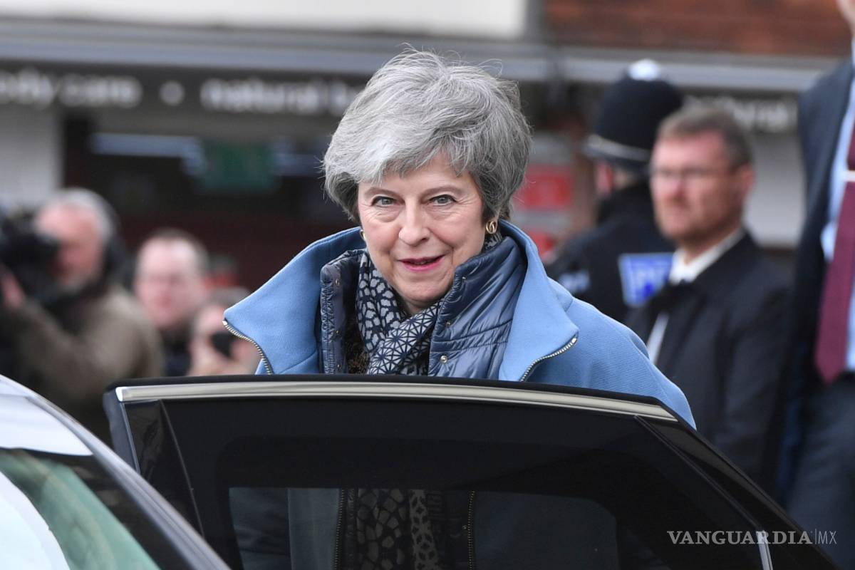 Theresa May es acusada de &quot;sobornar&quot; a diputados para que apoyen su acuerdo de “brexit&quot;
