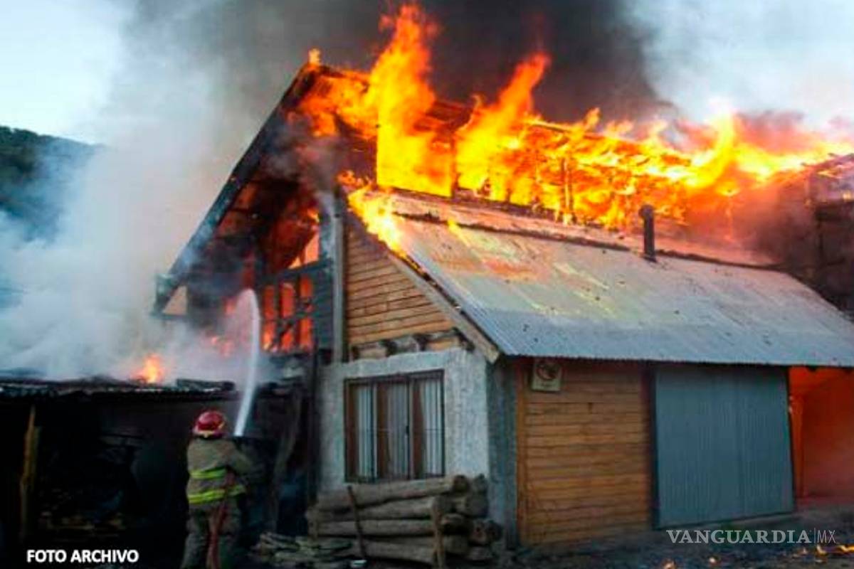 Incendia casa antes de entregarla a su dueño
