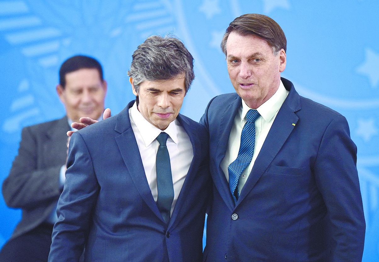 Defiende Bolsonaro apertura del comercio en Brasil