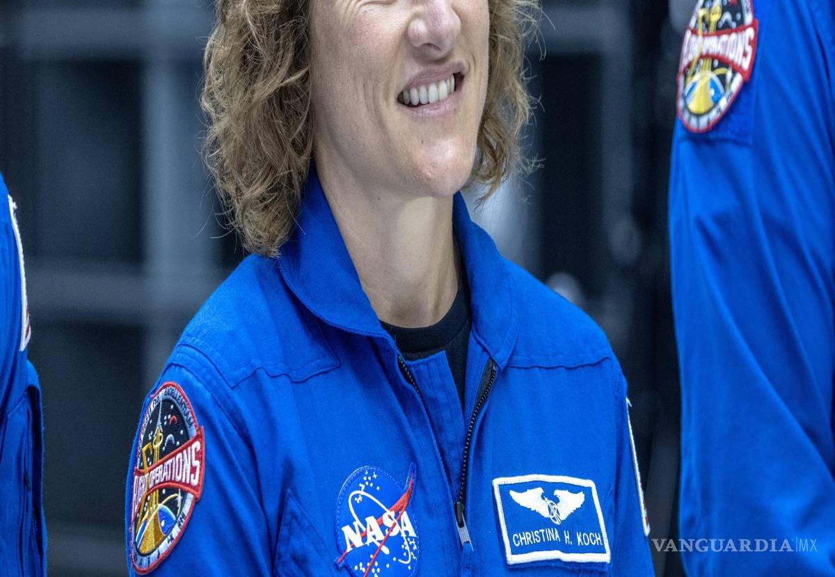 $!La astronauta de la NASA Christina Koc, el 8 de agosto de 2023, en el Centro Espacial Kennedy en Titusville, Florida.