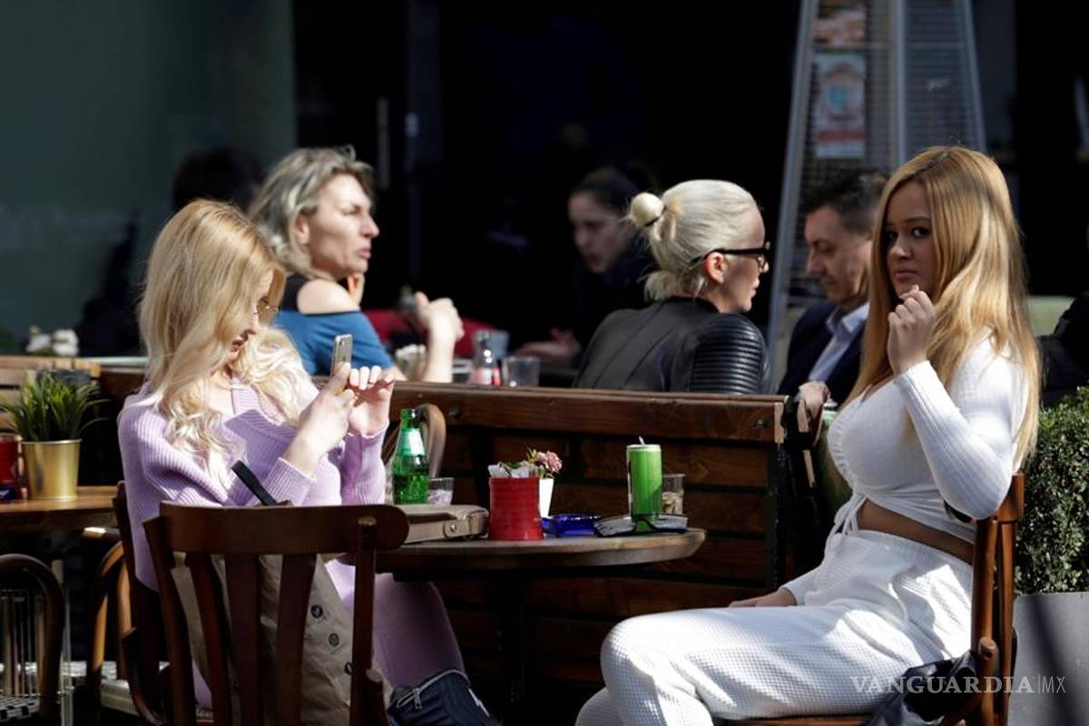 Europa registra 1 millón de casos nuevos de personas enfermas de COVID-19