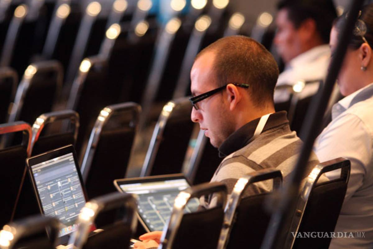 Hoy en el Día Internacional del Internet, ¿cómo lo utilizamos los mexicanos?