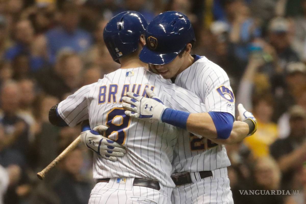 Cerveceros vencen a Tigres y empatan en la cima de la división a los Cachorros