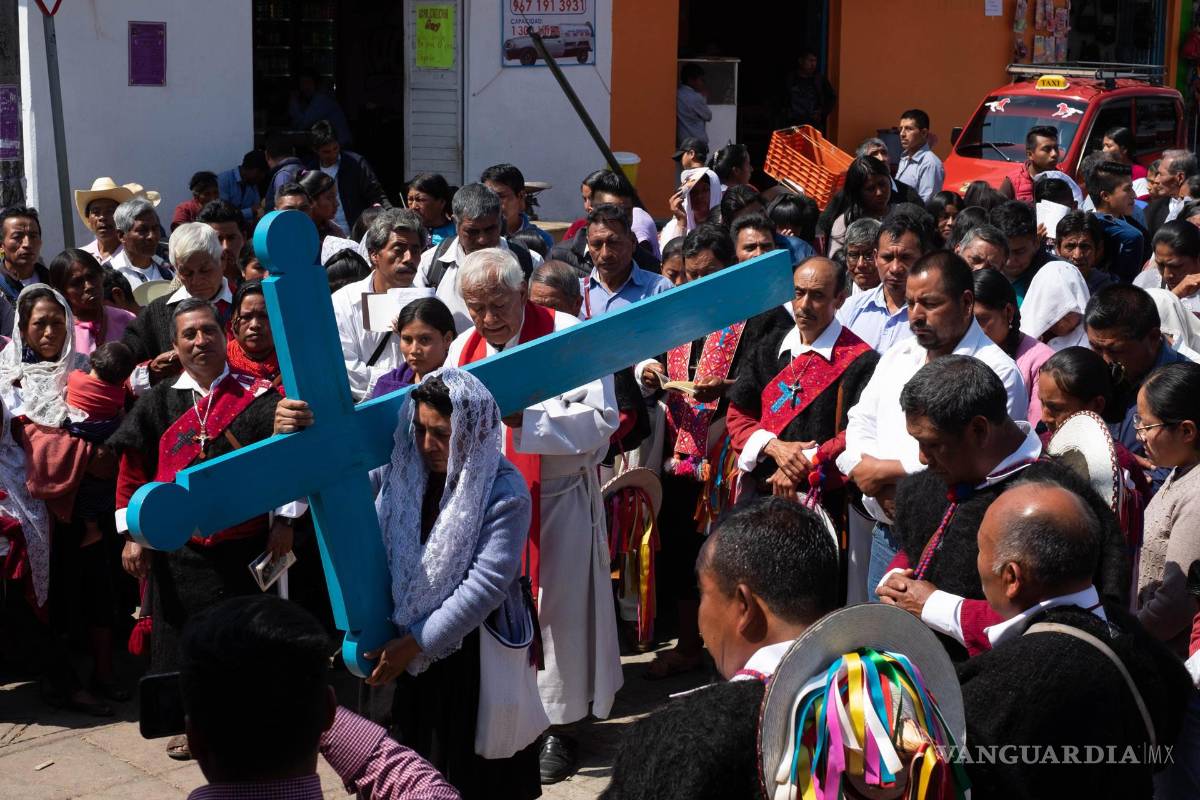 Estas son las 43 imágenes de las representaciones del Viernes Santo que atraparon la atención en el mundo (fotos)