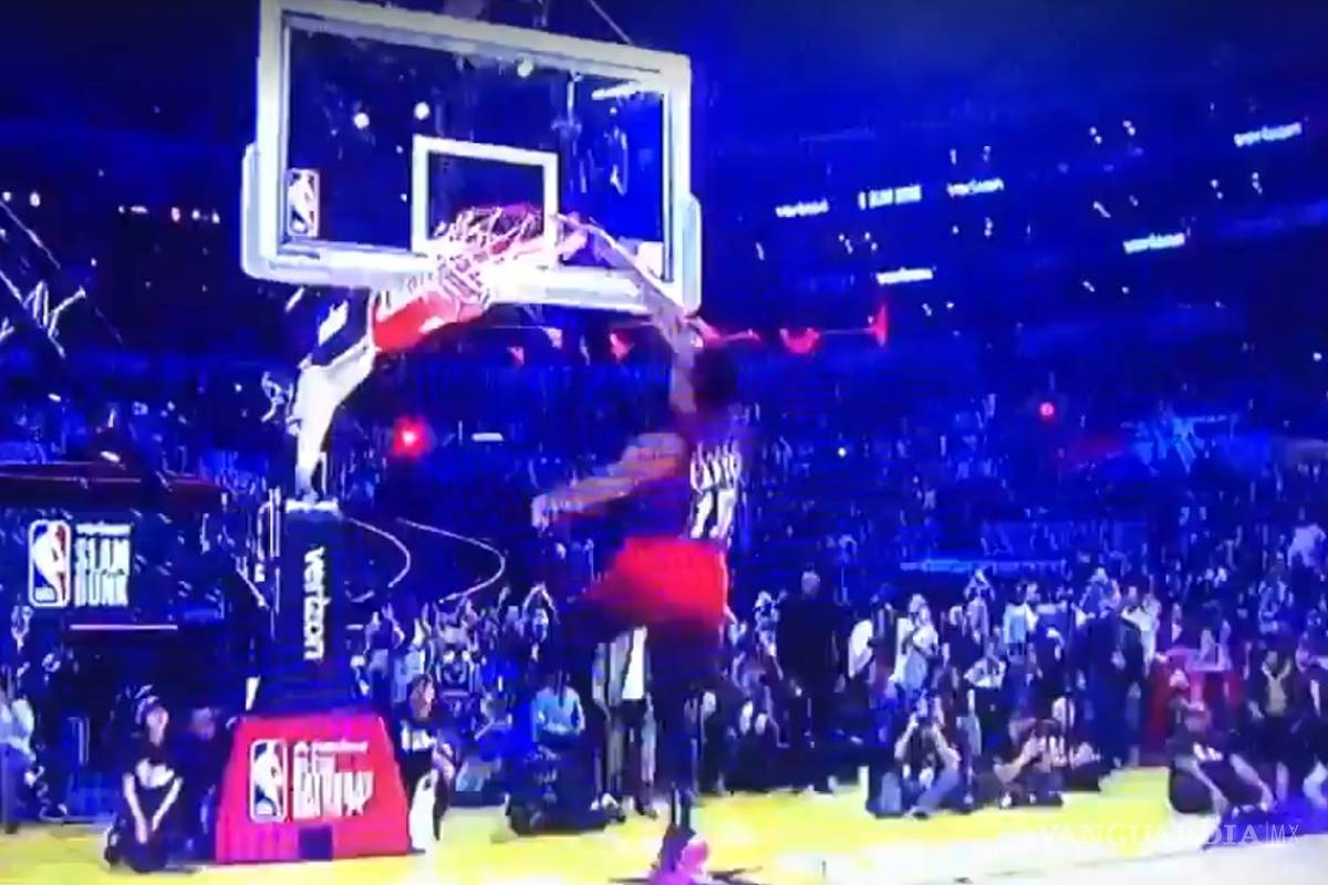 Donovan Mitchell hace un homenaje a Vince Carter y se lleva el concurso de clavadas de la NBA