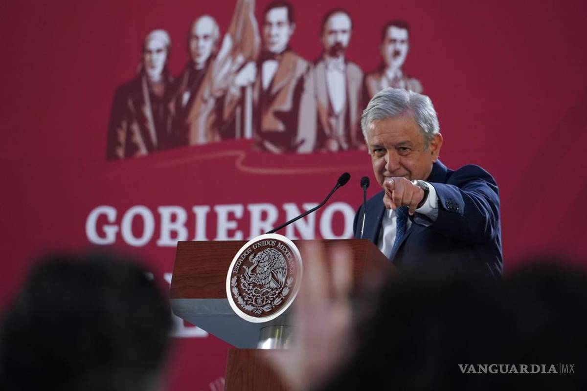 Carstens sacó presupuestos por unanimidad con "moches": AMLO