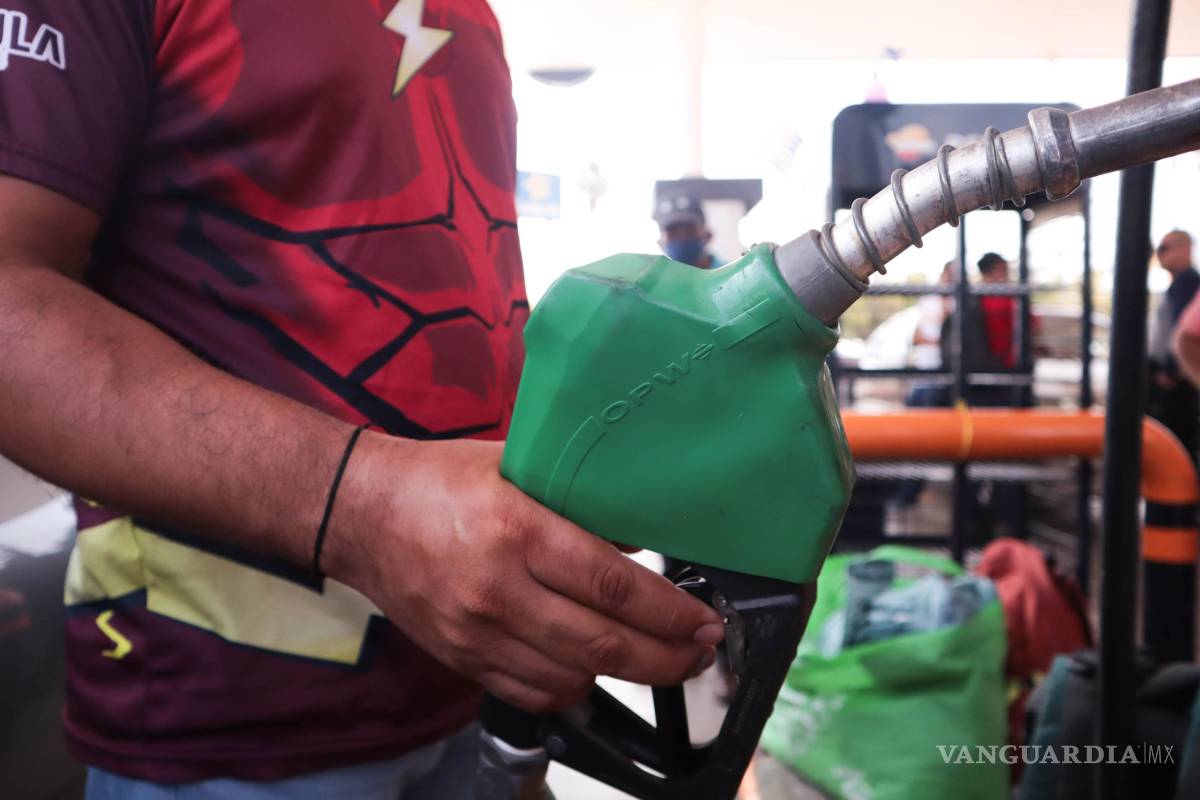 Gasolina a 24 pesos, ¿con precios sujetos al mercado?