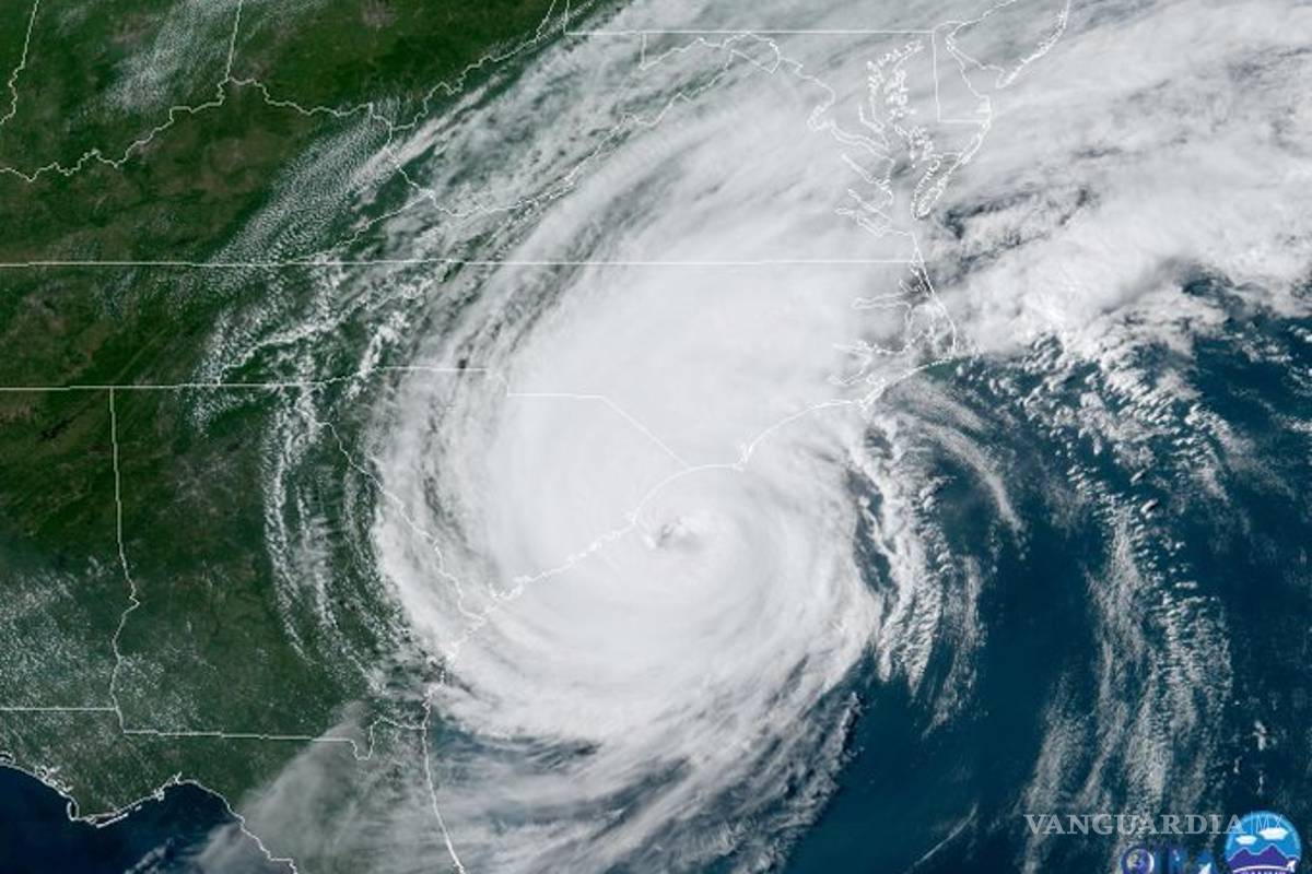 Huracán 'Dorian' pierde fuerza en su paso por la costa de EU