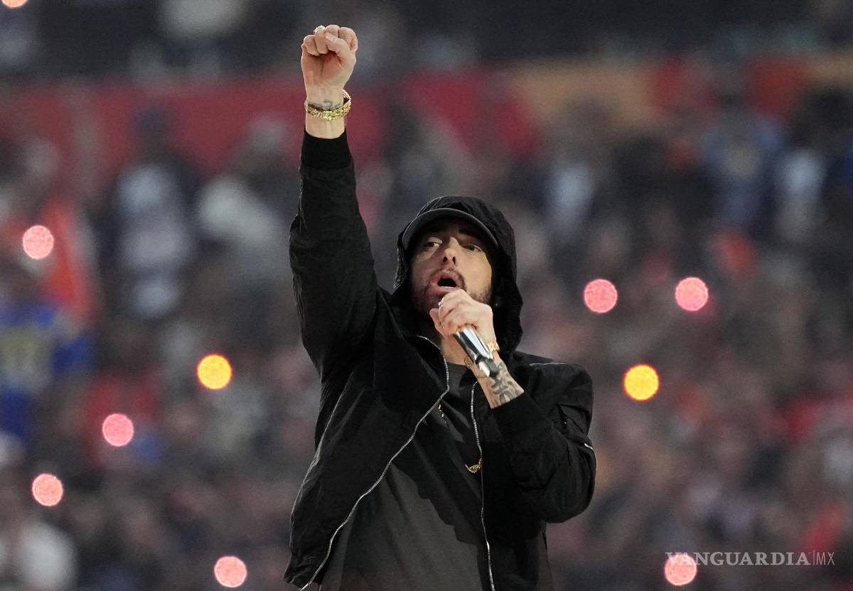 $!Eminem en su presentación en el espectáculo del Super Bowl entre los Rams de Los Angeles y los Bengals de Cincinnati el 13 de febrero de 2022.