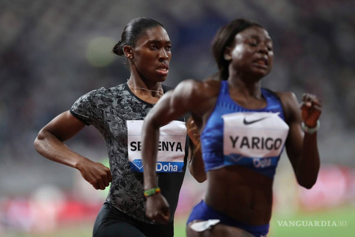 Semenya cambia el atletismo por el fútbol