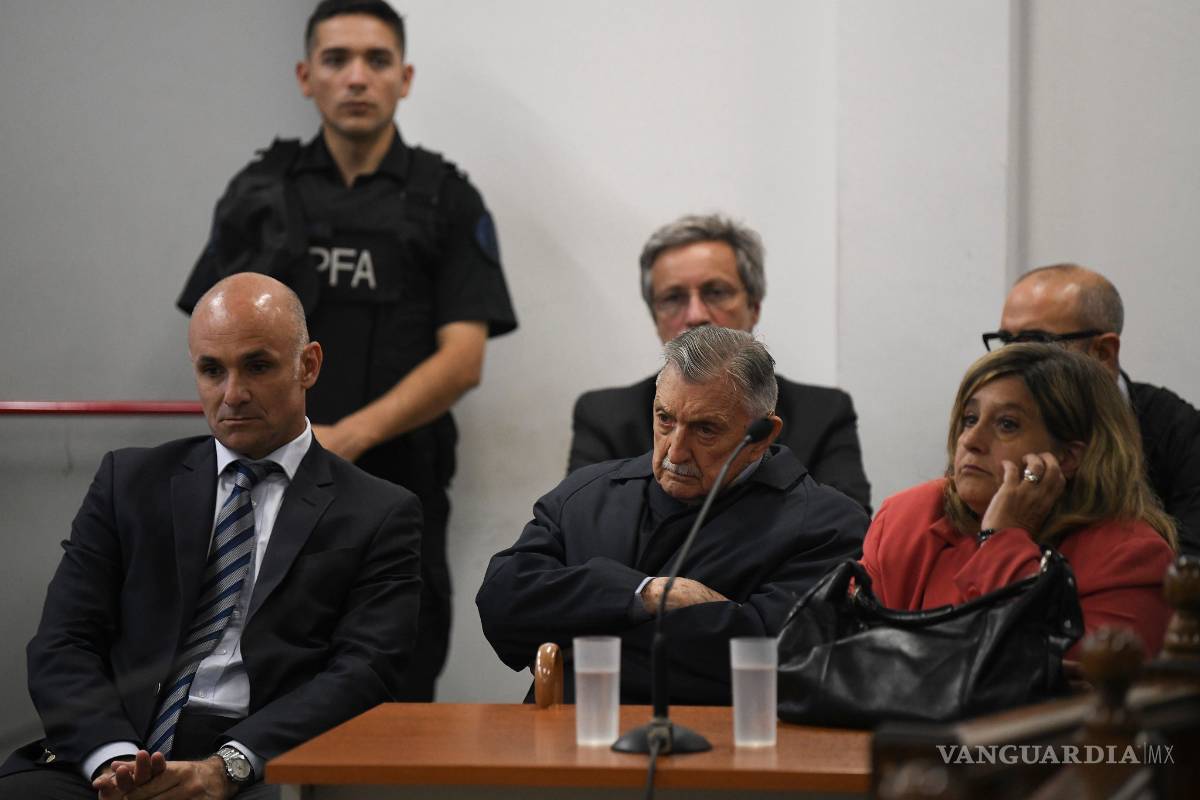 $!Dan entre 10 y 15 años de prisión a ex directivos de Ford por delitos en la dictadura argentina