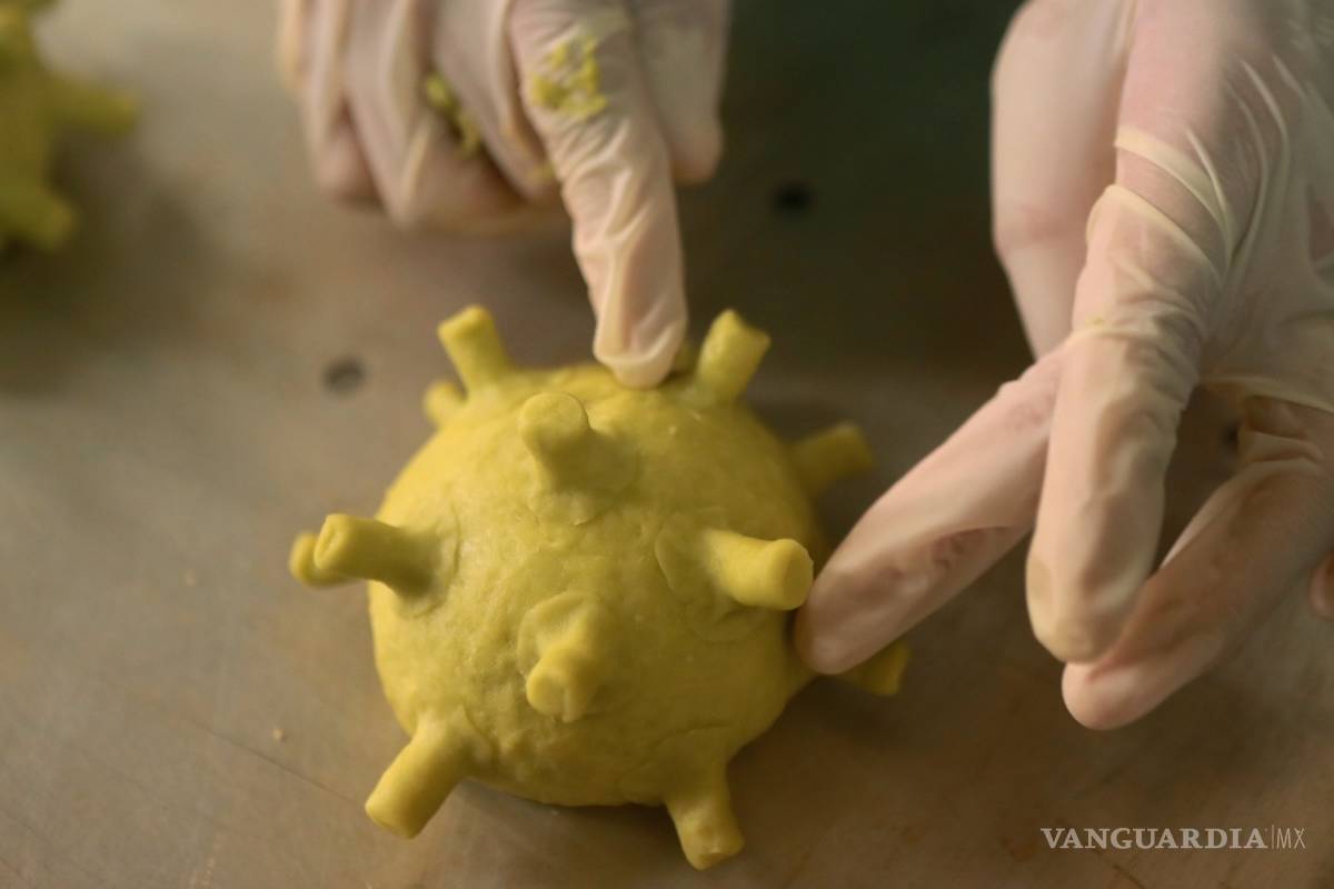 $!Coronavirus: Crean en Vietnam la “Corona burger” con forma del COVID-19 para combatir el miedo a la epidemia