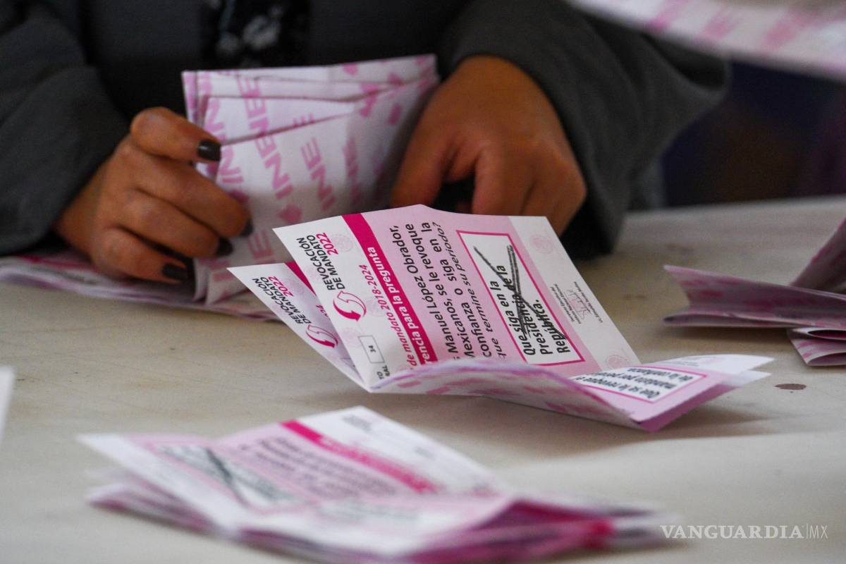 INE realizó buena consulta de revocación pero su panorama es complicado, dicen expertos
