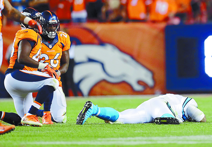 Broncos y Panthers, de protagonistas, al olvido