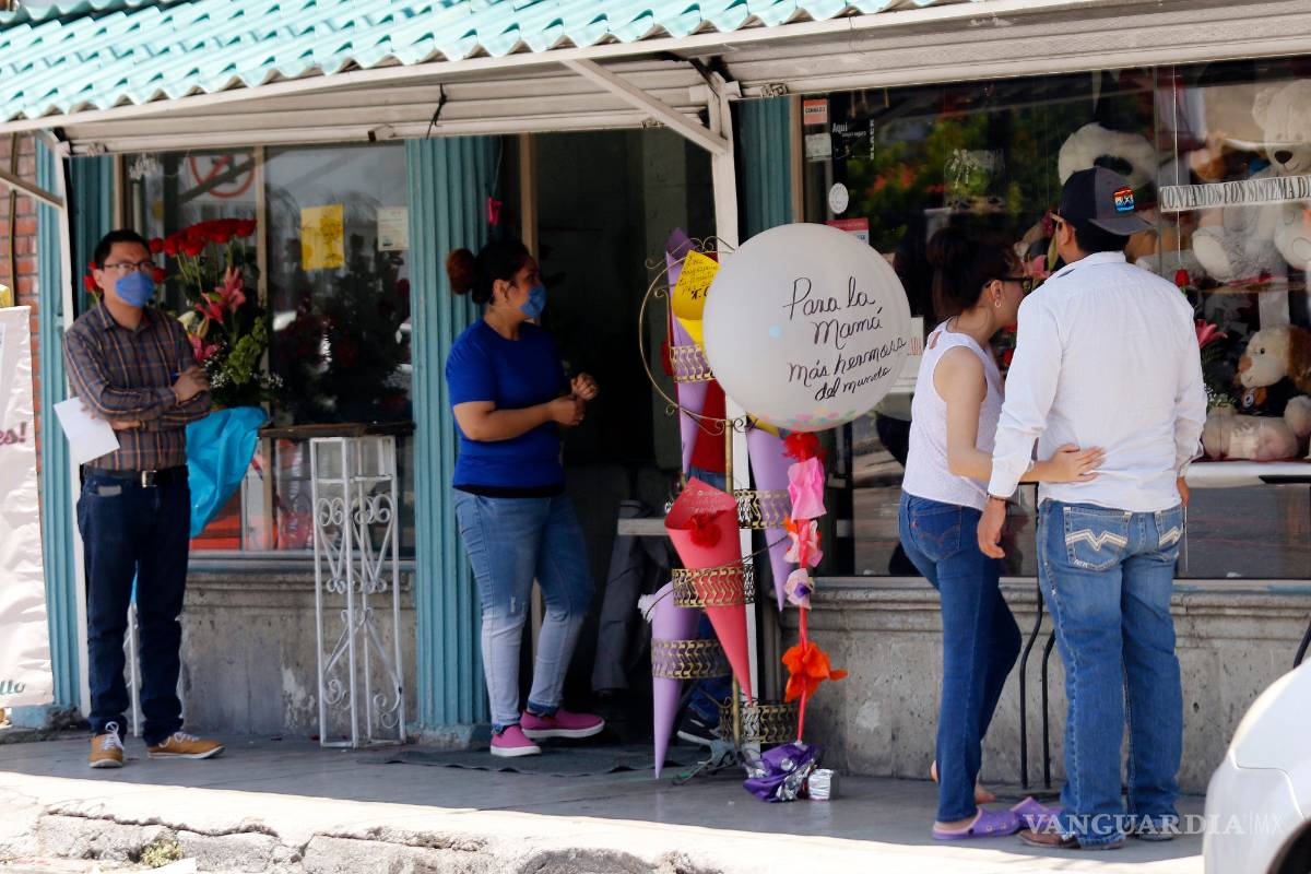 En Saltillo dejan confinamiento por coronavirus para festejar a las mamás