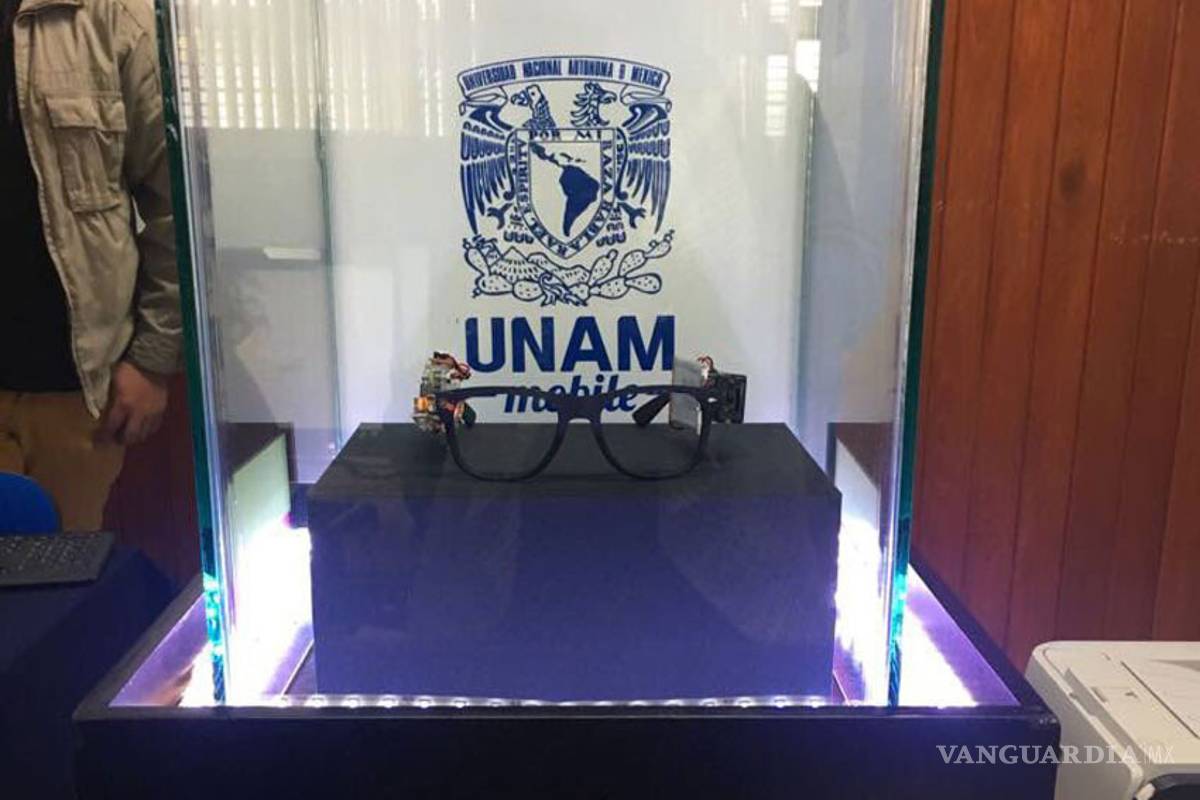 Presenta UNAM lentes Inteligentes para alumnos