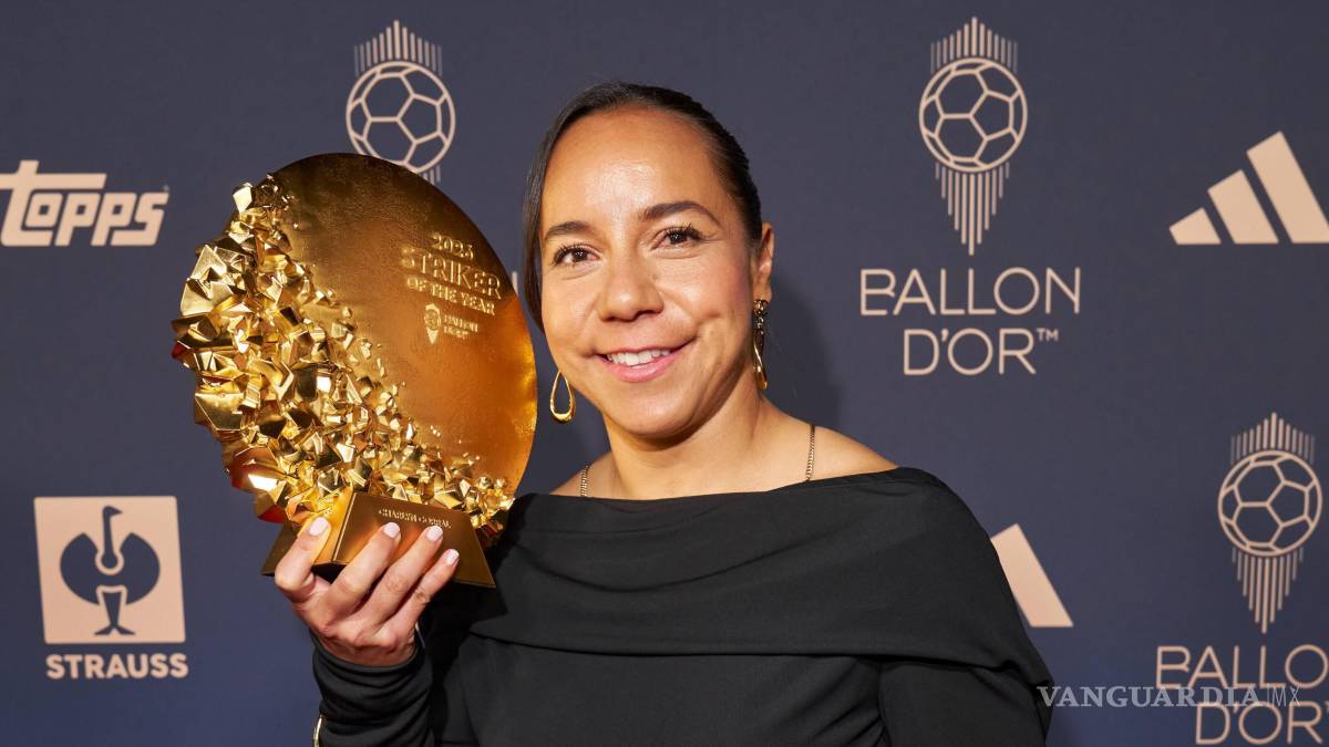 ‘Llegué a la gala sin que nadie me pelara’: Charlyn Corral revela lo que vivió en el Balón de Oro 2026