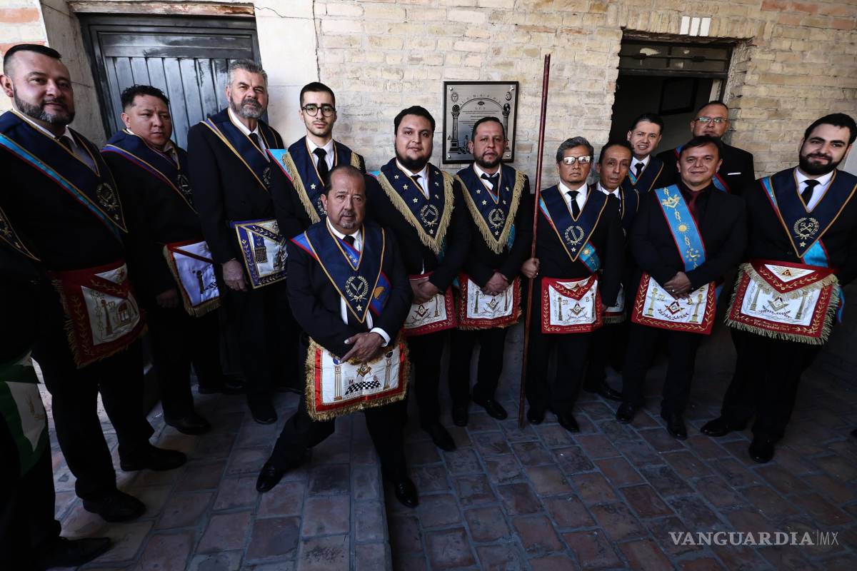 $!La ceremonia reafirmó la vigencia de la masonería como espacio de formación ciudadana en la capital coahuilense.