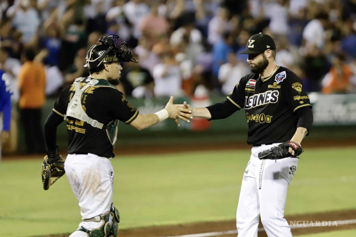 $!¡Todo se definirá en Monclova! Leones rugen con fuerza y empatan la serie
