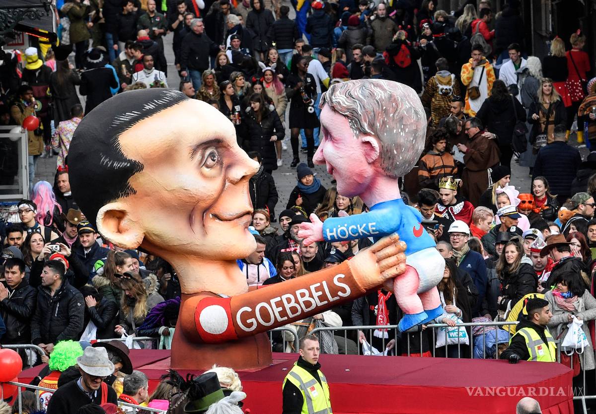 $!Carnaval alemán se burla de los políticos (fotogalería)