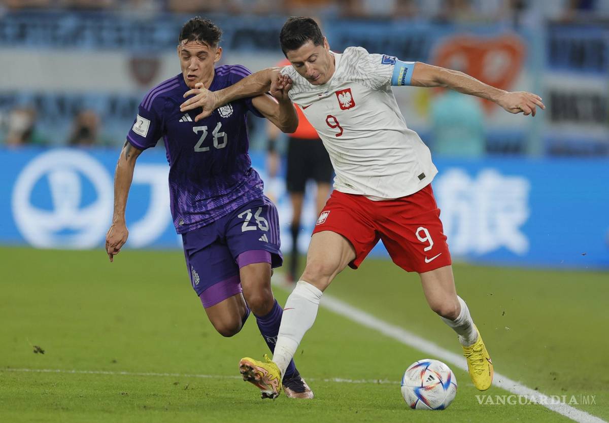 $!Polonia se ha defendido ante los ataques constantes de los albicelestes.