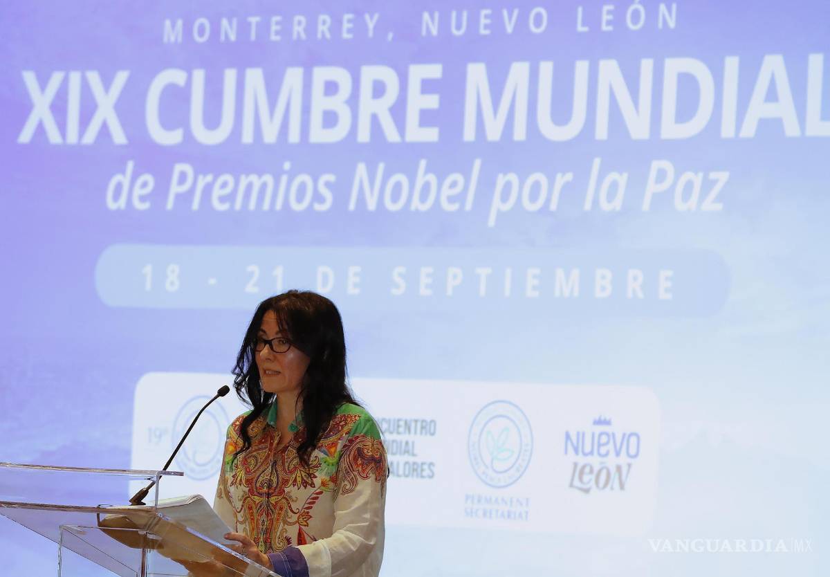 $!La presidenta del Secretariado Permanente de la Cumbre Mundial de Premios Nobel de la Paz, Ekaterina Zagladina en una conferencia de prensa en CDMX.