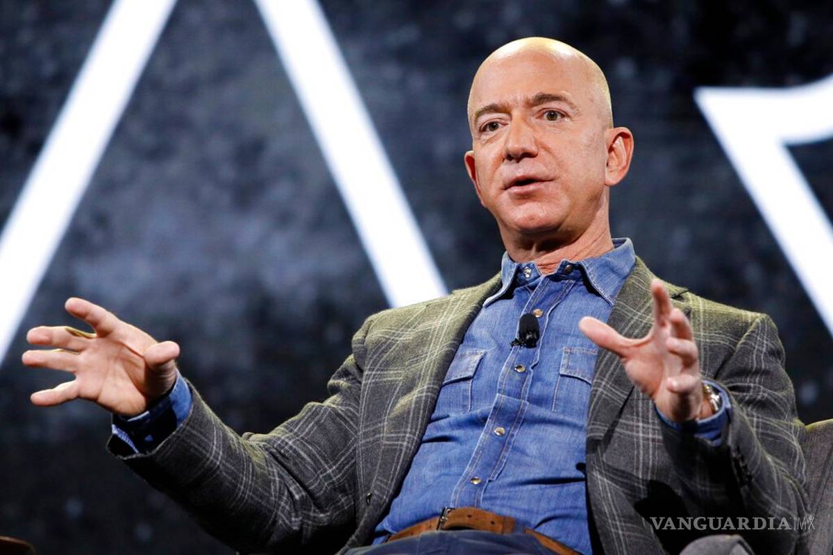 Jeff Bezos deja de ser CEO de Amazon; seguirá teniendo un gran poder en la empresa