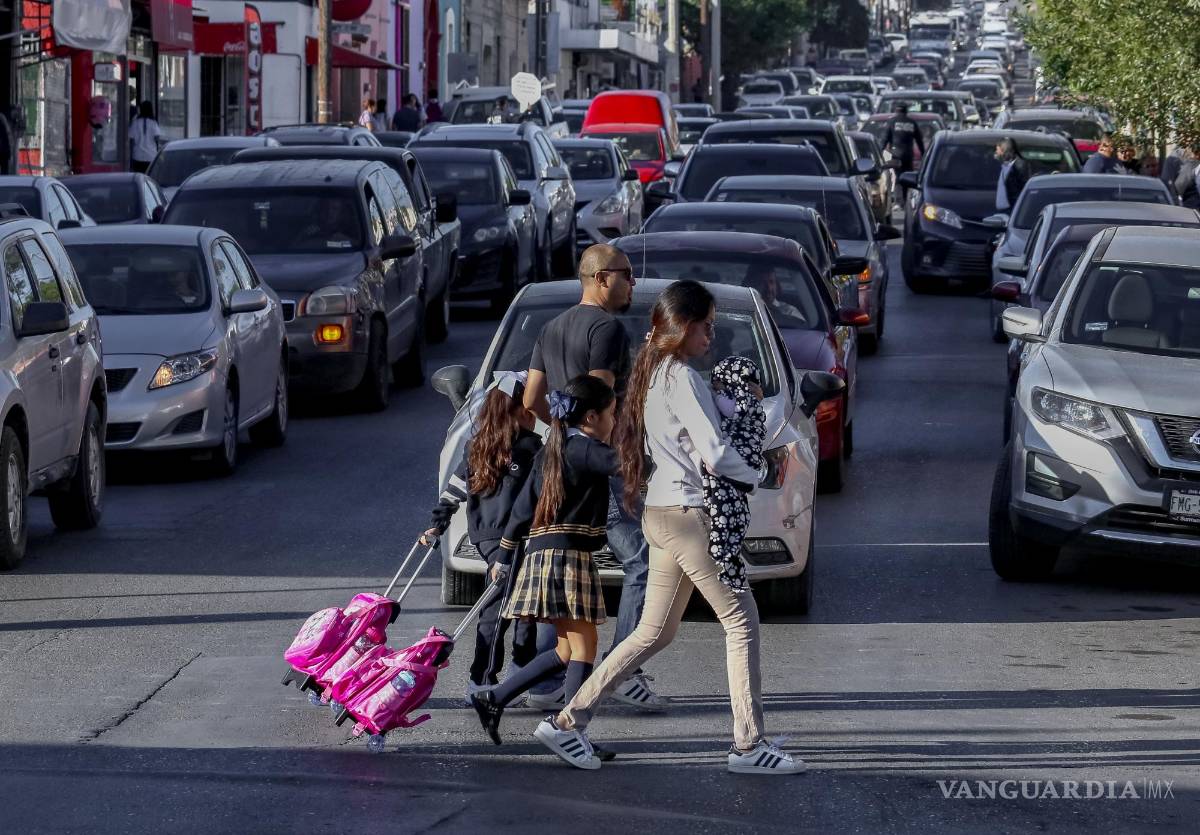 $!En el regreso a clases muchos padres de familia mostraron inquietud por el tema de la calidad educativa sin los libros de texto.
