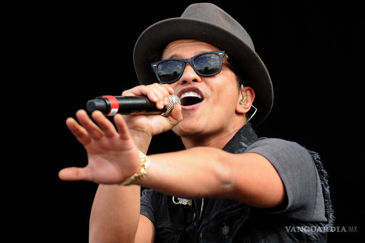 Bruno Mars confirma su actuación en el Super Bowl 50