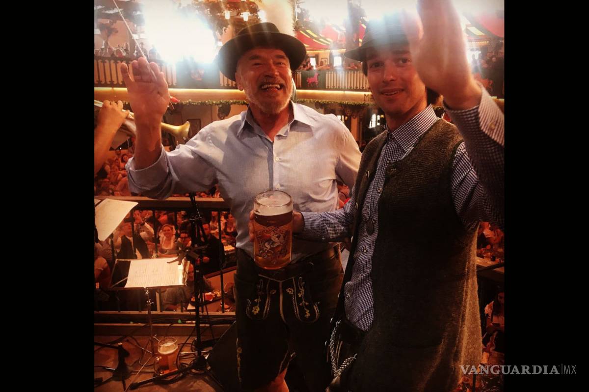 Arnold Schwarzenegger le orquesta tremenda fiesta para festejar los 25 años a su hijo Patrick en Oktoberfest