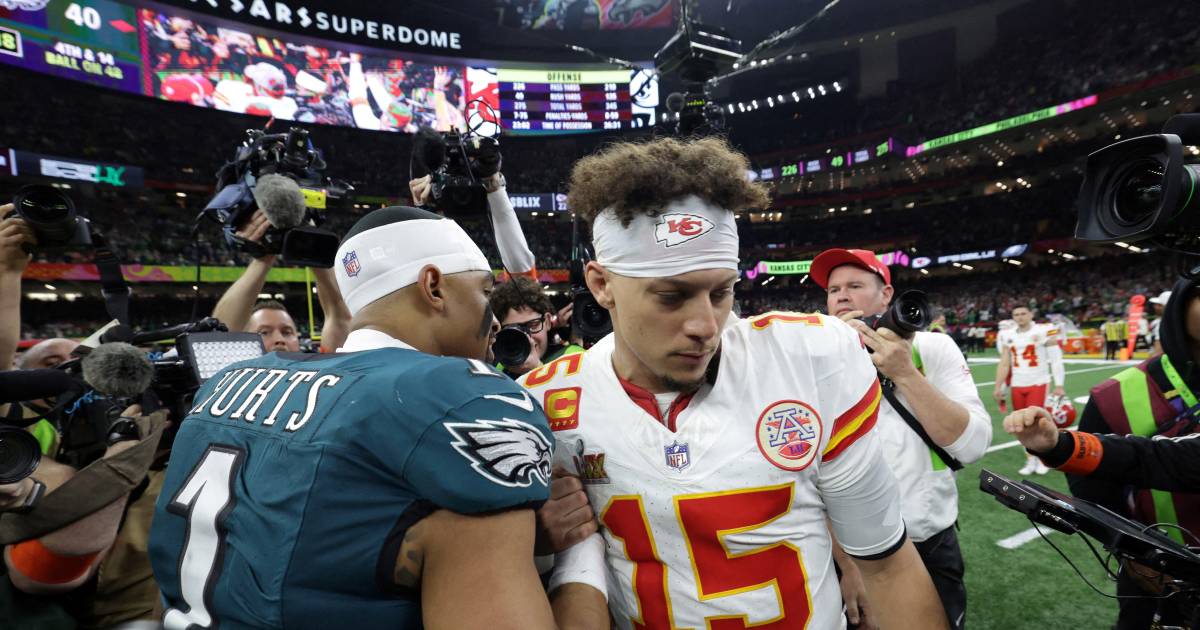 Chiefs y Eagles reeditan su duelo de Super Bowl en un choque cargado de bajas