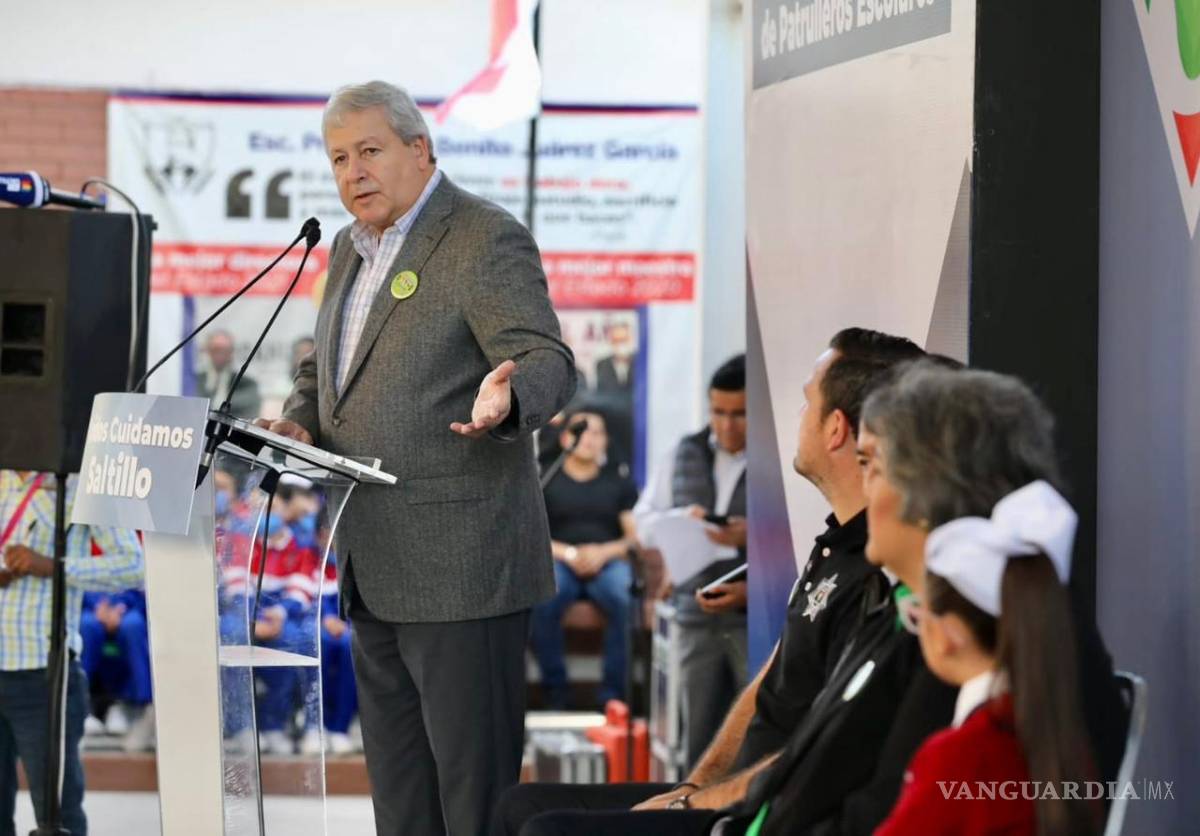 $!El Alcalde de Saltillo agradeció que madres y padres de familia se capacitaran por la Comisaría de Seguridad y Protección Ciudadana.