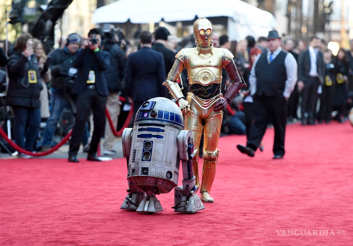 $!"The Force Awakens" se estrena hoy en LA