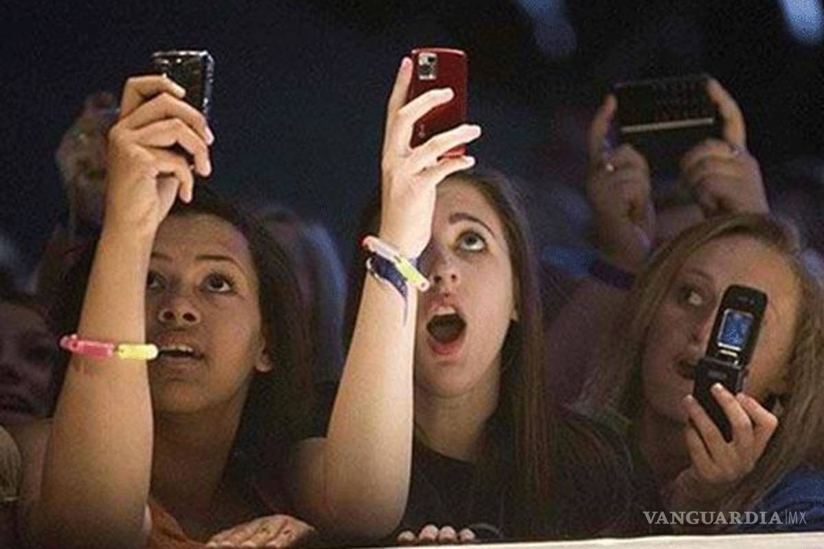 ¿Por qué las personas graban en lugar de ayudar a la víctima?