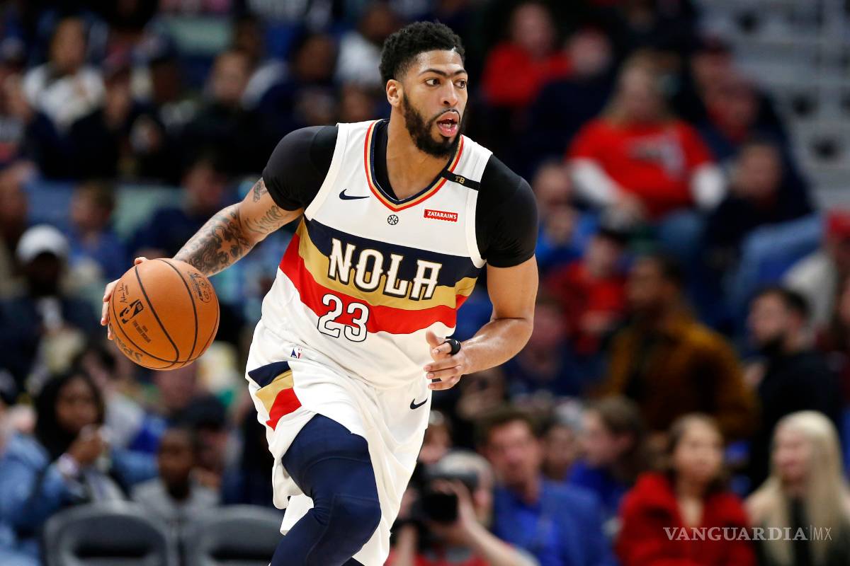 Anthony Davis sería nuevo jugador de Los Lakers