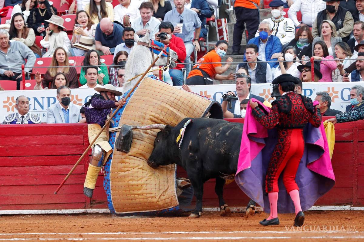 Con toros de Barralva cierra Aniversario 75-76 de la Plaza México